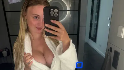cherryemmy nude & sext